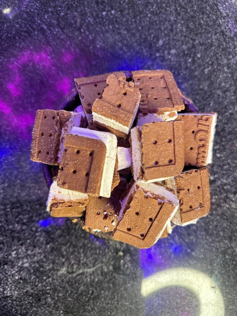 Bisco Vanilla sandwich Ice Cream Crunchy Snack